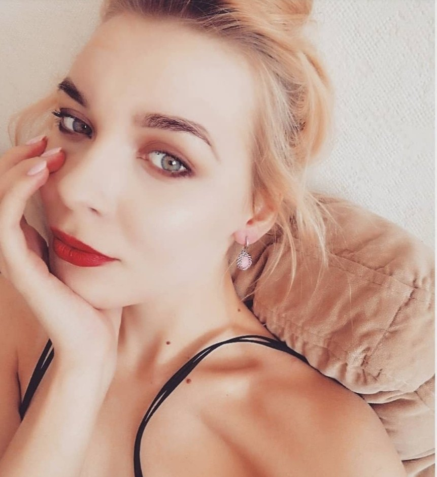 Ольга привлекальеная девушка из Кущевская цена от 3500 руб