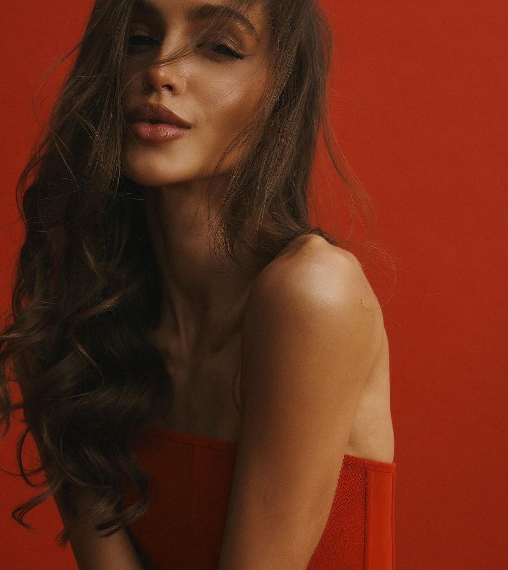 Индивидуалка Зара, доступна для личного знакомства от 5000 руб