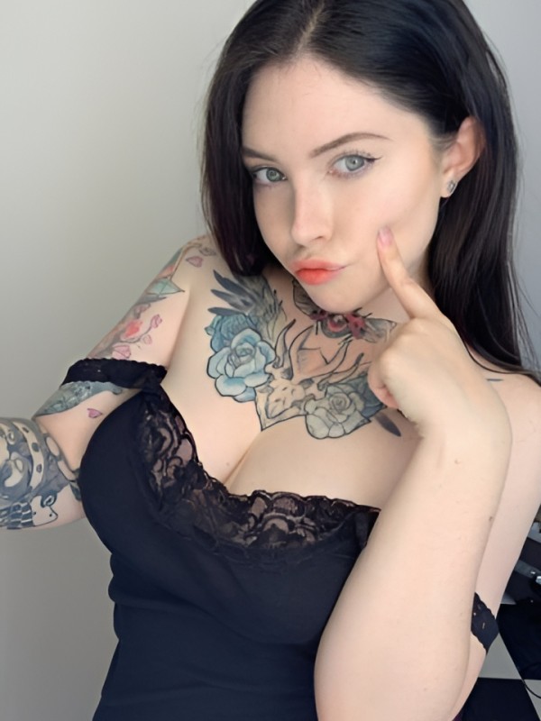 Дарья привлекательная девушка из Кущевская цена от 2000 руб