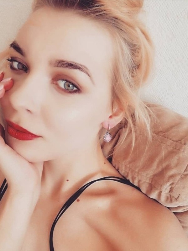 Ольга привлекательная девушка из Кущевская цена от 3500 руб