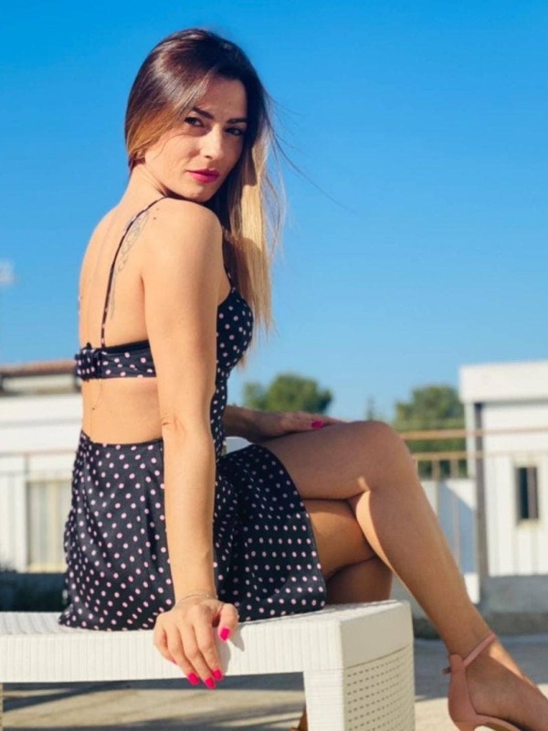 Оксана привлекательная девушка из Кущевская цена от 3500 руб