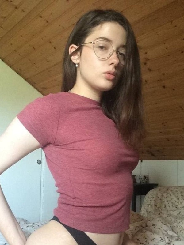 Лика привлекательная девушка из Кущевская цена от 3500 руб