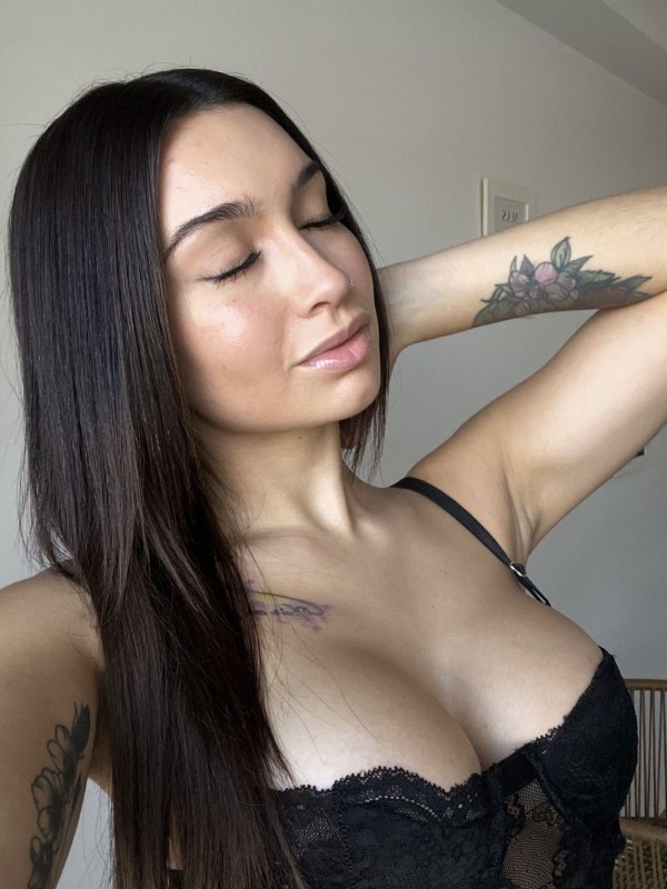 Серафима привлекательная девушка из Кущевская цена от 7000 руб