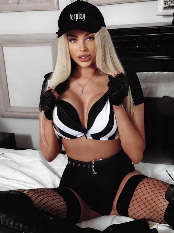 Аленка привлекательная девушка из Кущевская цена от 7000 руб